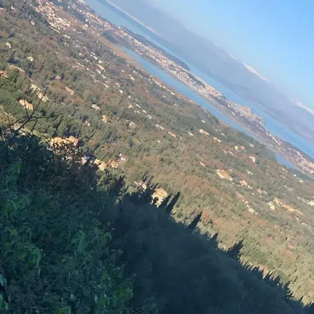 μεζονέτα στους αγίους δέκα κέρκυρας